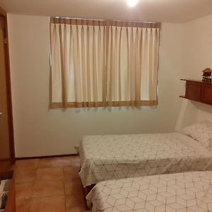 Standard Zimmer mit zwei Einzelbetten